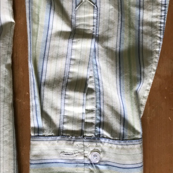Guess Jeans button down - Picture 7 of 7